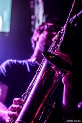 557689_466761766709976_919799790_n